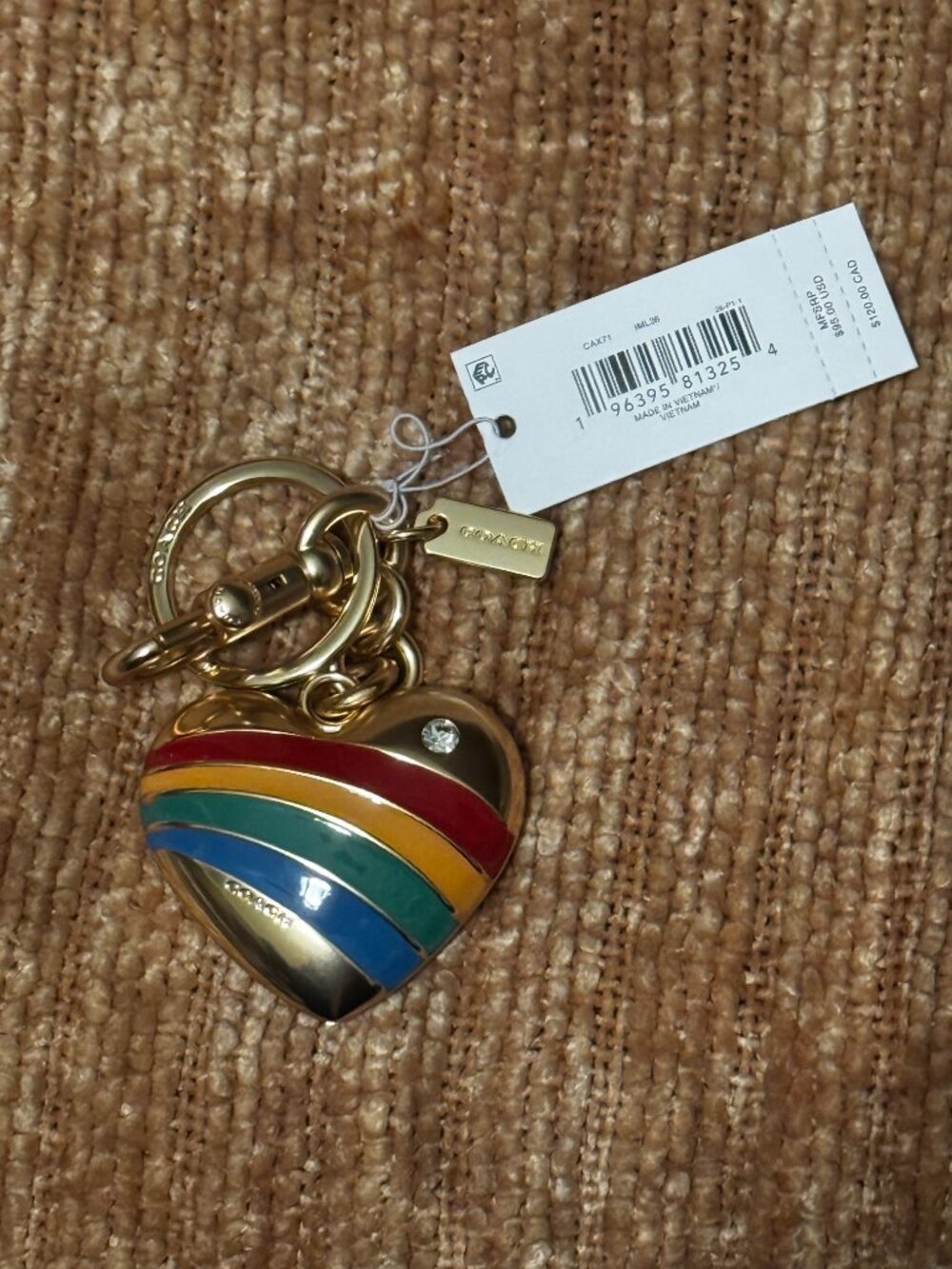 COACH Heart Bag Charm (CAX71) - Picture 5 of 11